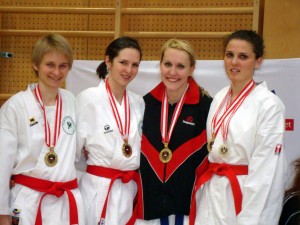 Eva-Maria Novinscak, Doris Kurz,  Stephanie Kaup und Georgia Buchner
